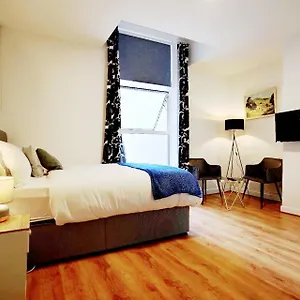 Viridian At 4 Apartment